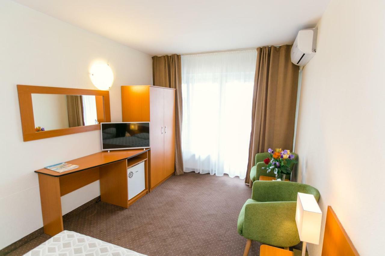 Hotel Poienita Băile Felix Εξωτερικό φωτογραφία